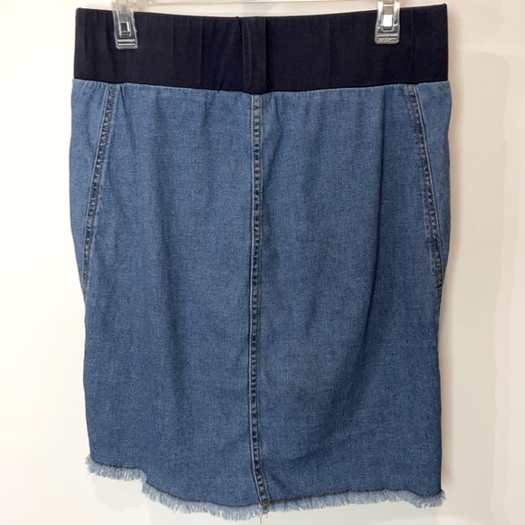 Baby Crew Maternity Skirt - Lightweight - Picture 2 of 5